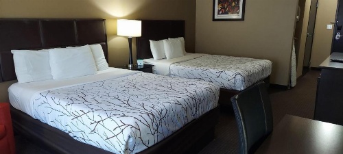 Parkwood Inn & Suites image 18